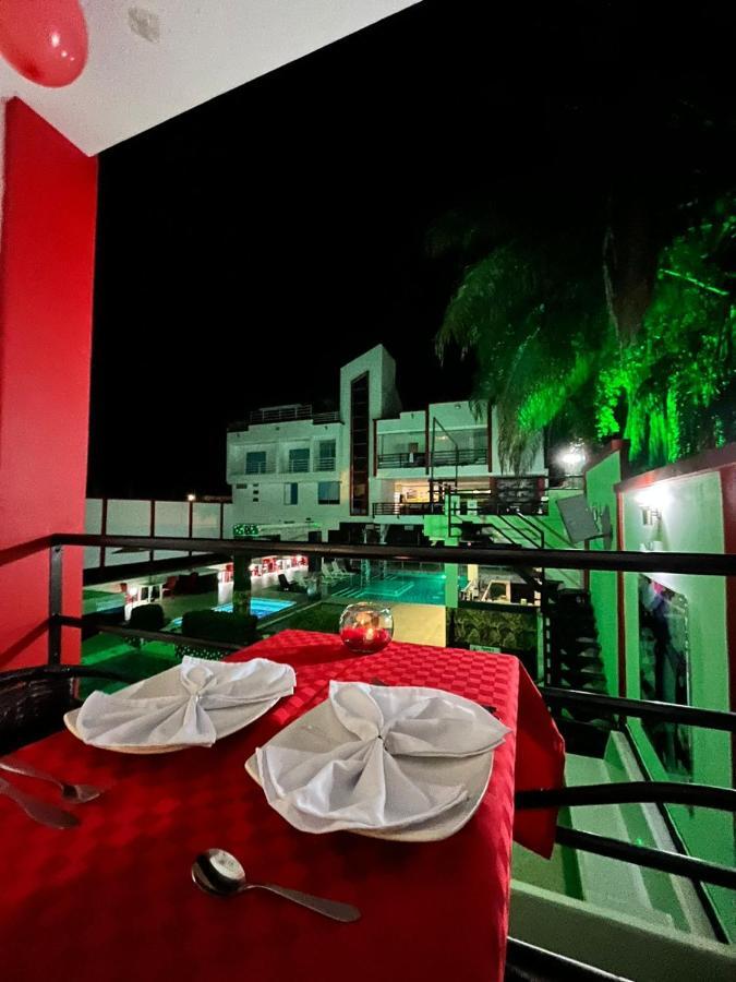 Bora Bora Adults Only Hotel Melgar Kültér fotó