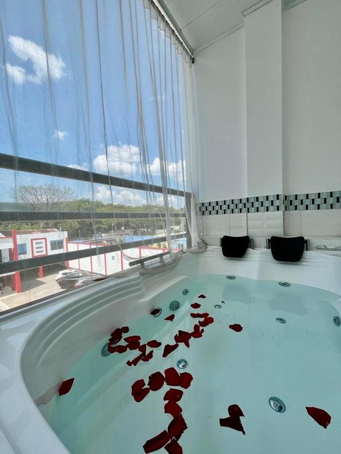 Bora Bora Adults Only Hotel Melgar Kültér fotó