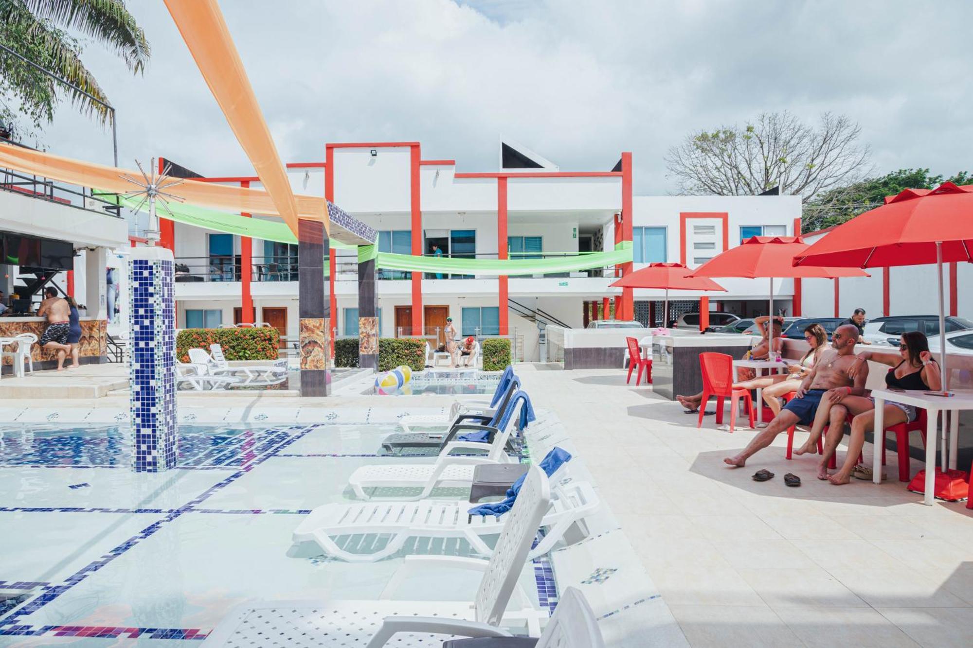 Bora Bora Adults Only Hotel Melgar Kültér fotó